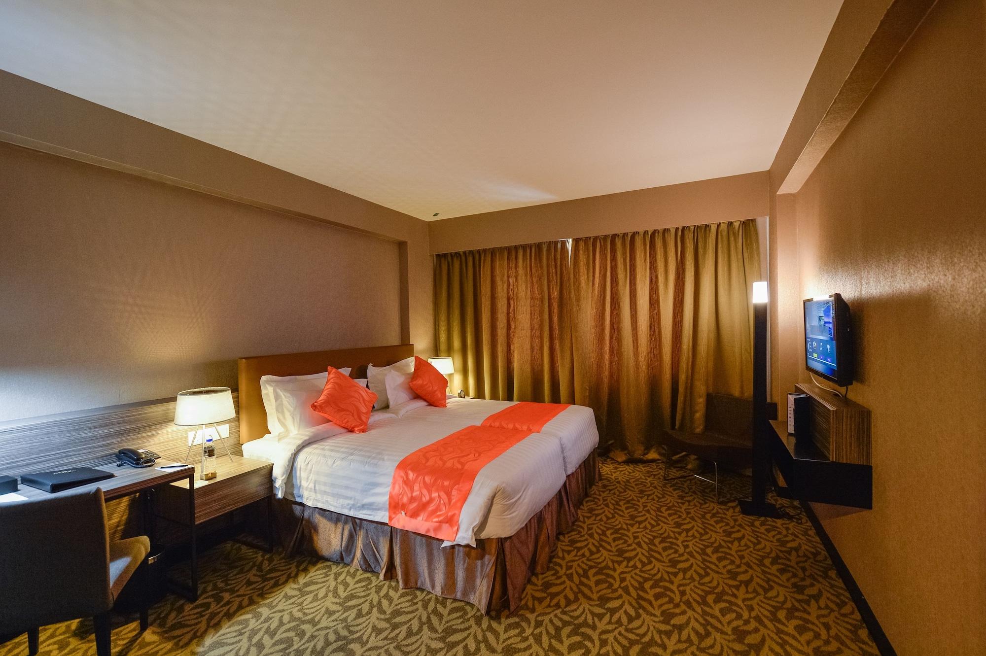Grand Alora 4*