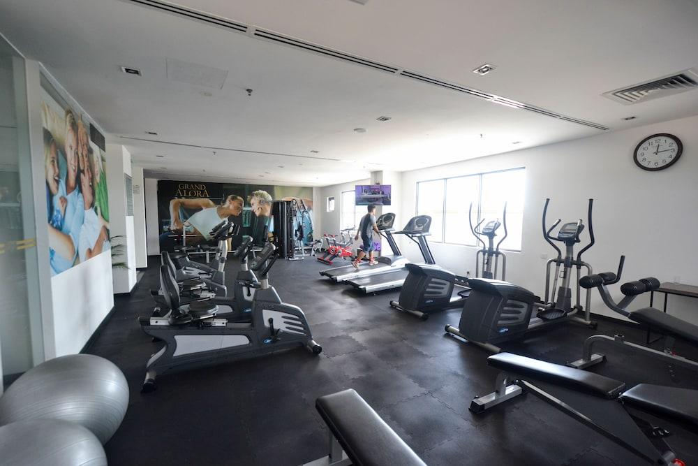 Grand Alora Hotel